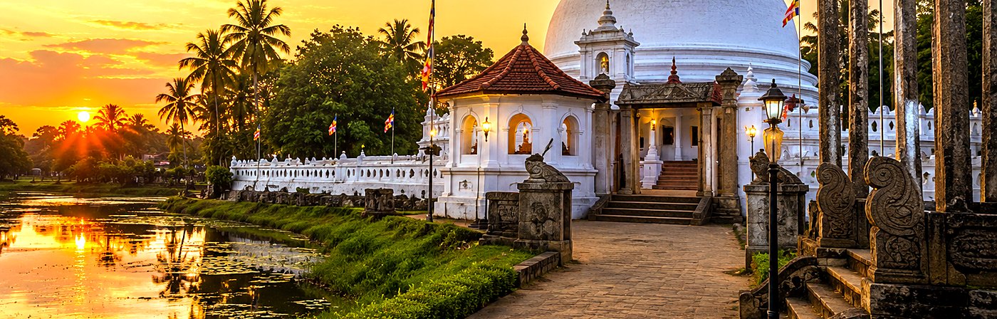 Muhudu Maha Viharaya temple by the sea